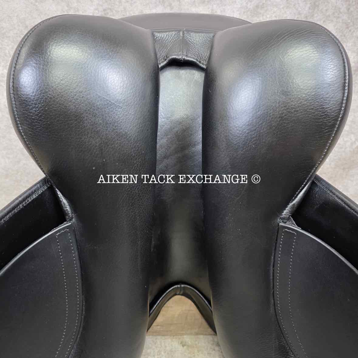 Cardanel Dressage Saddle, 18.5" Seat, Medium Wide Tree, Wool Flocked Panels