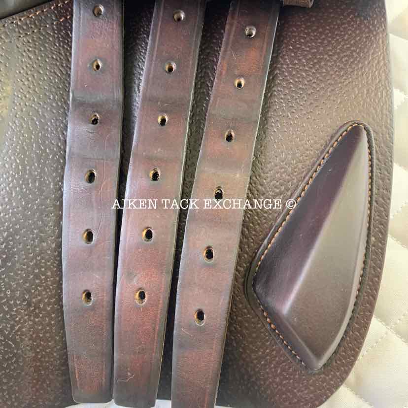 2017 CWD SE03 Close Contact Jump Saddle, 17.5" Seat, 3L Flap, Medium Wide Tree, Foam Panels