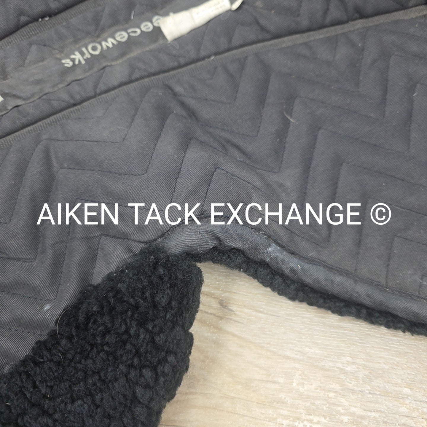 Fleeceworks FXK Half Pad with Rolled Edges, Size Large