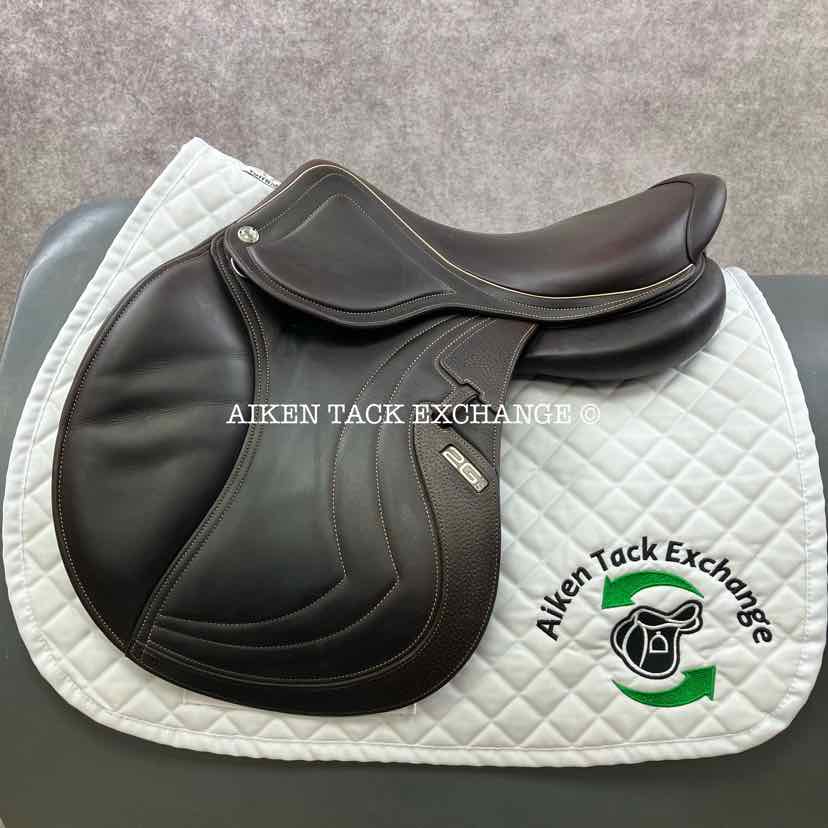 **SOLD** 2020 CWD SE32 2GS Mademoiselle Close Contact Jump Saddle, 17" Seat - S1, 2L Flap, Dynamick Flex Tree - Medium, Foam Panels, Full Buffalo Leather