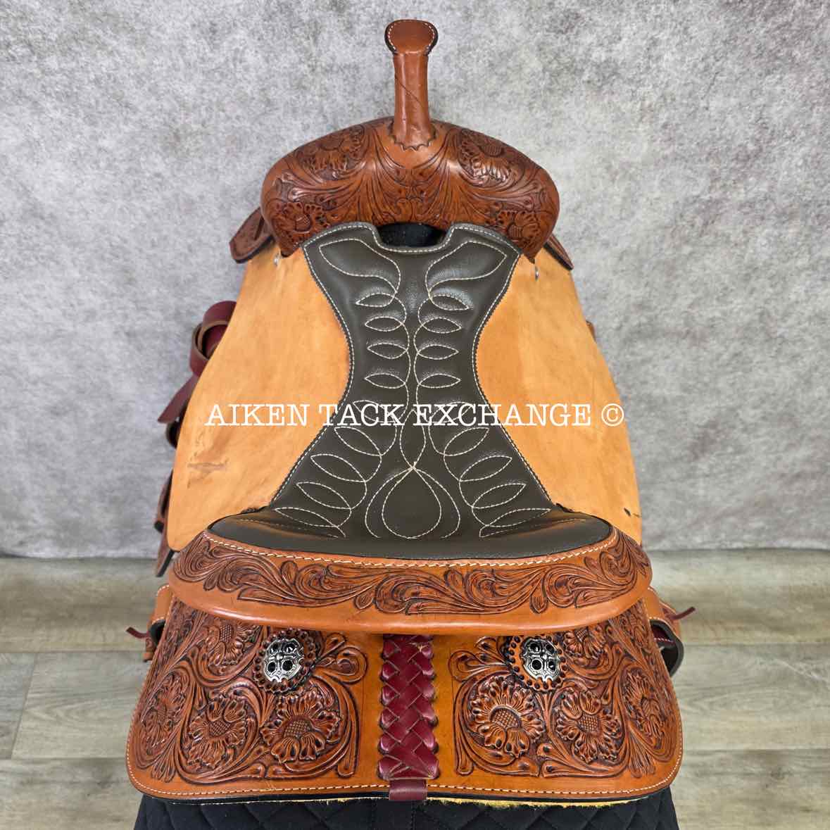 Circle J Western Saddle, 17" Seat, Regular Tree - Semi QH Bars