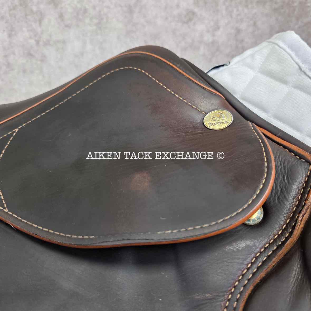 2004 Prestige Nona Garson Elite Close Contact Jump Saddle, 17" Seat, 33 Tree - Medium, Foam Panels