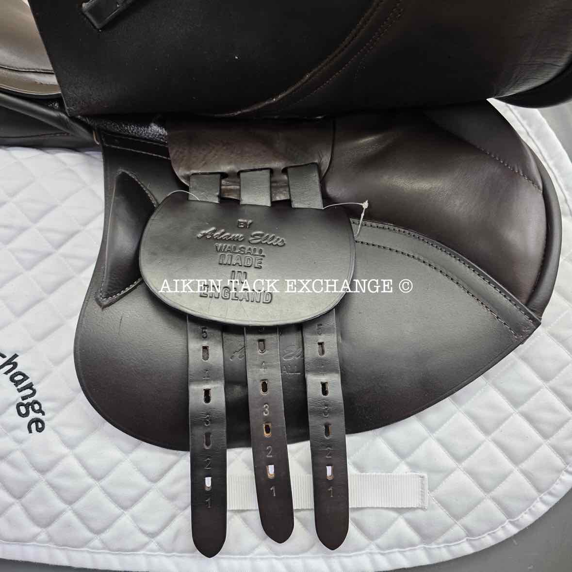 Adam Ellis Close Contact Jump Saddle, 17.5" Seat, Medium Wide Tree, Wool Flocked Panels