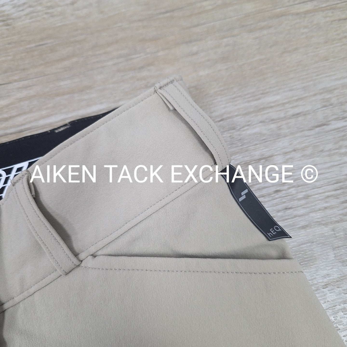 Struck Silicone Grip Knee Patch, Size 24
