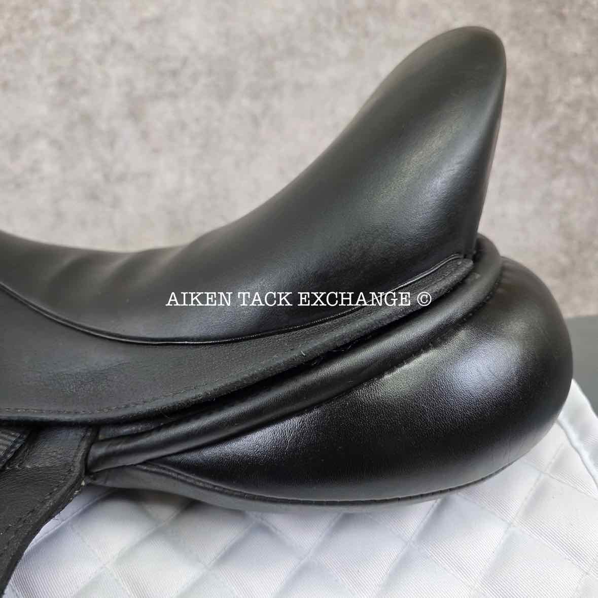 **SOLD** 2012 Custom Saddlery Icon Flight Monoflap Dressage Saddle, 17.5" Seat, Adjustable Tree, Wool Flocked Panels