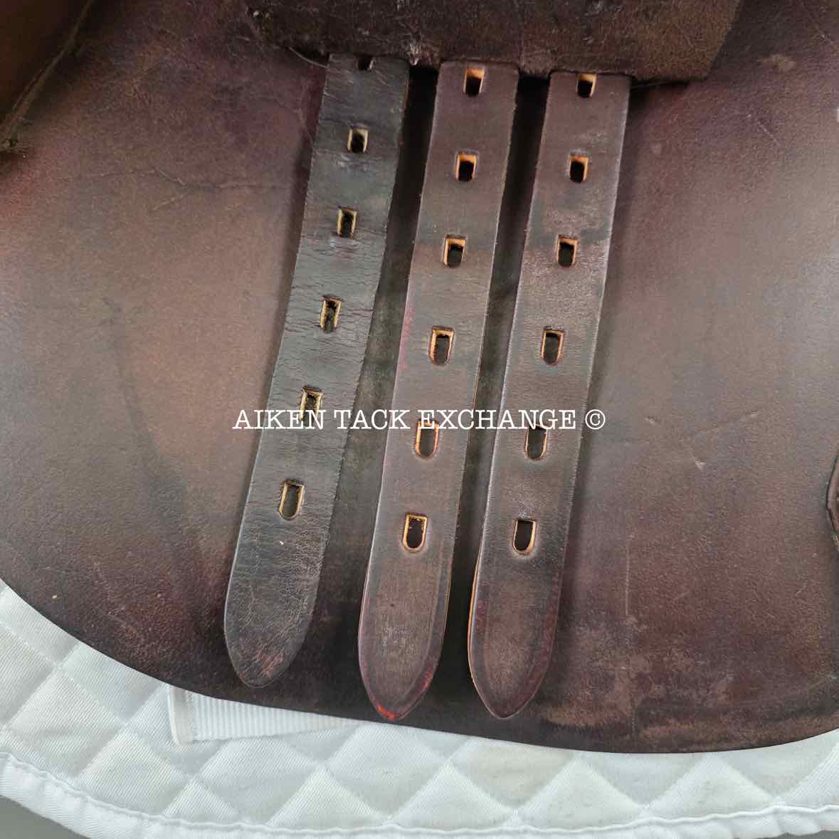 2007 Circuit by Dover Saddlery Close Contact Jump Saddle, 18" Seat, Medium Wide Tree, Foam Panels