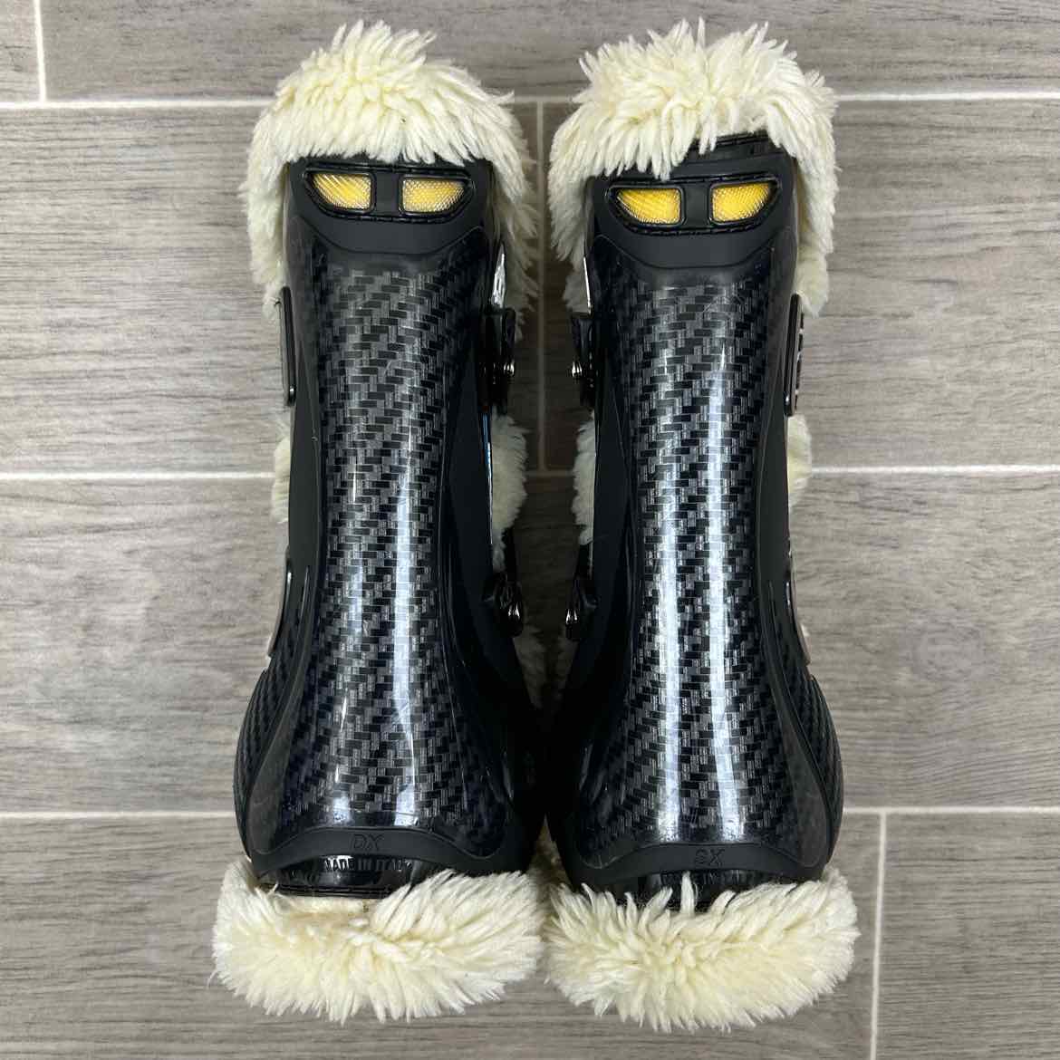 Veredus STS Carbon Gel Vento Fleece Lined Open Front Tendon Boots, Size Medium
