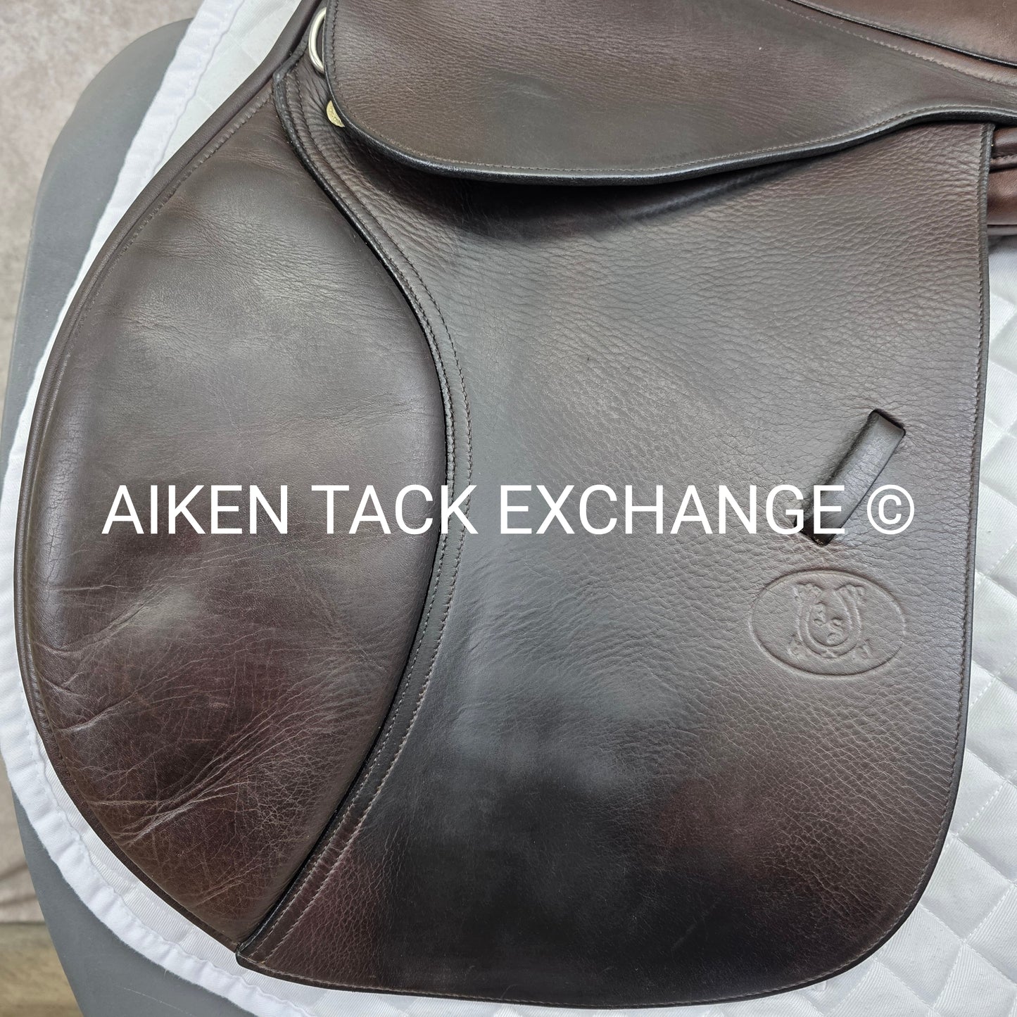 **SOLD** 2002 Schleese Leslie Jump Saddle, 17.5" Seat, Medium Wide Tree, Wool Flocked Panels