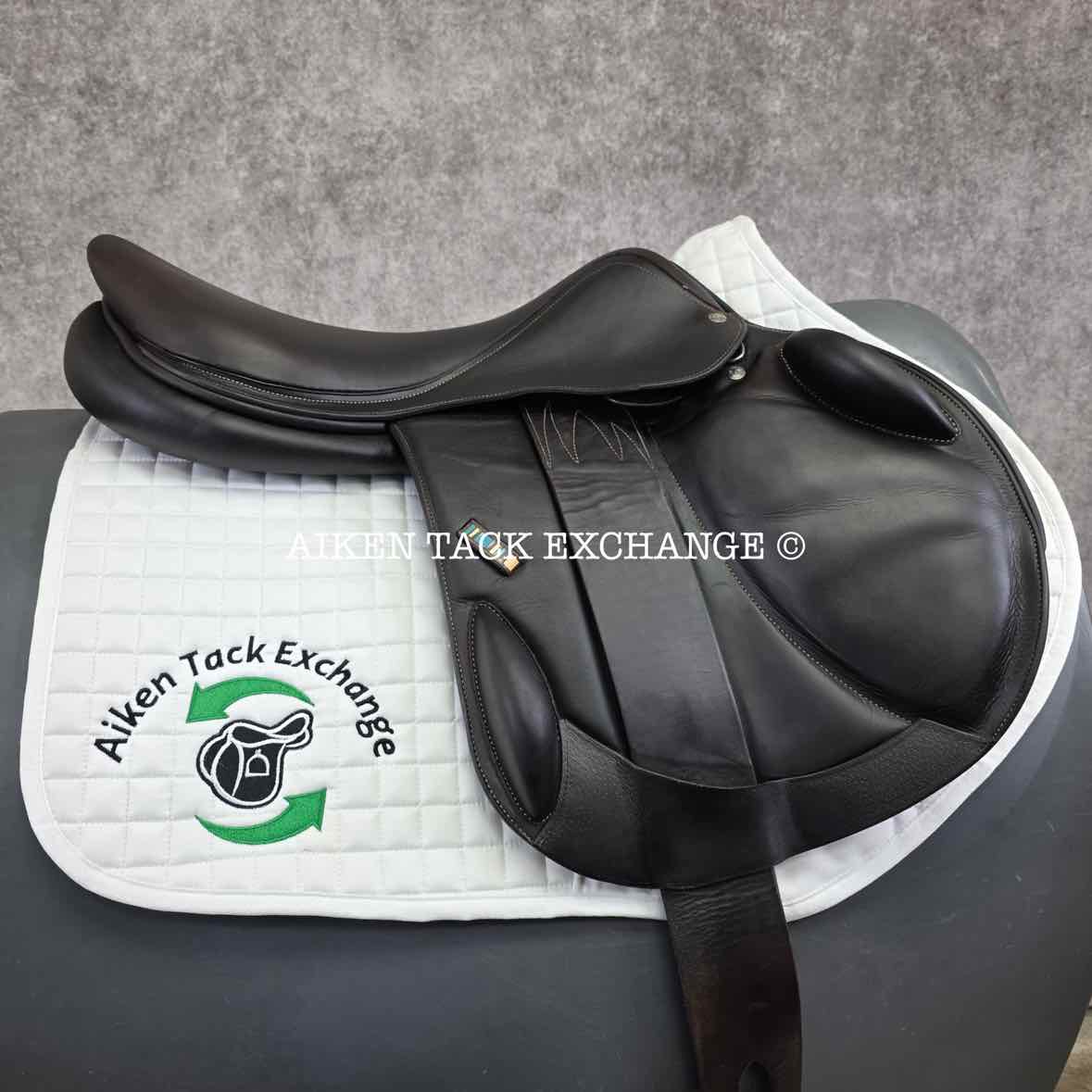 2018 Voltaire Elkton Monoflap Jump Saddle, 18.5" Seat - 2AA Flap, Medium Wide Tree, PRO Panels, Full Buffalo Leather