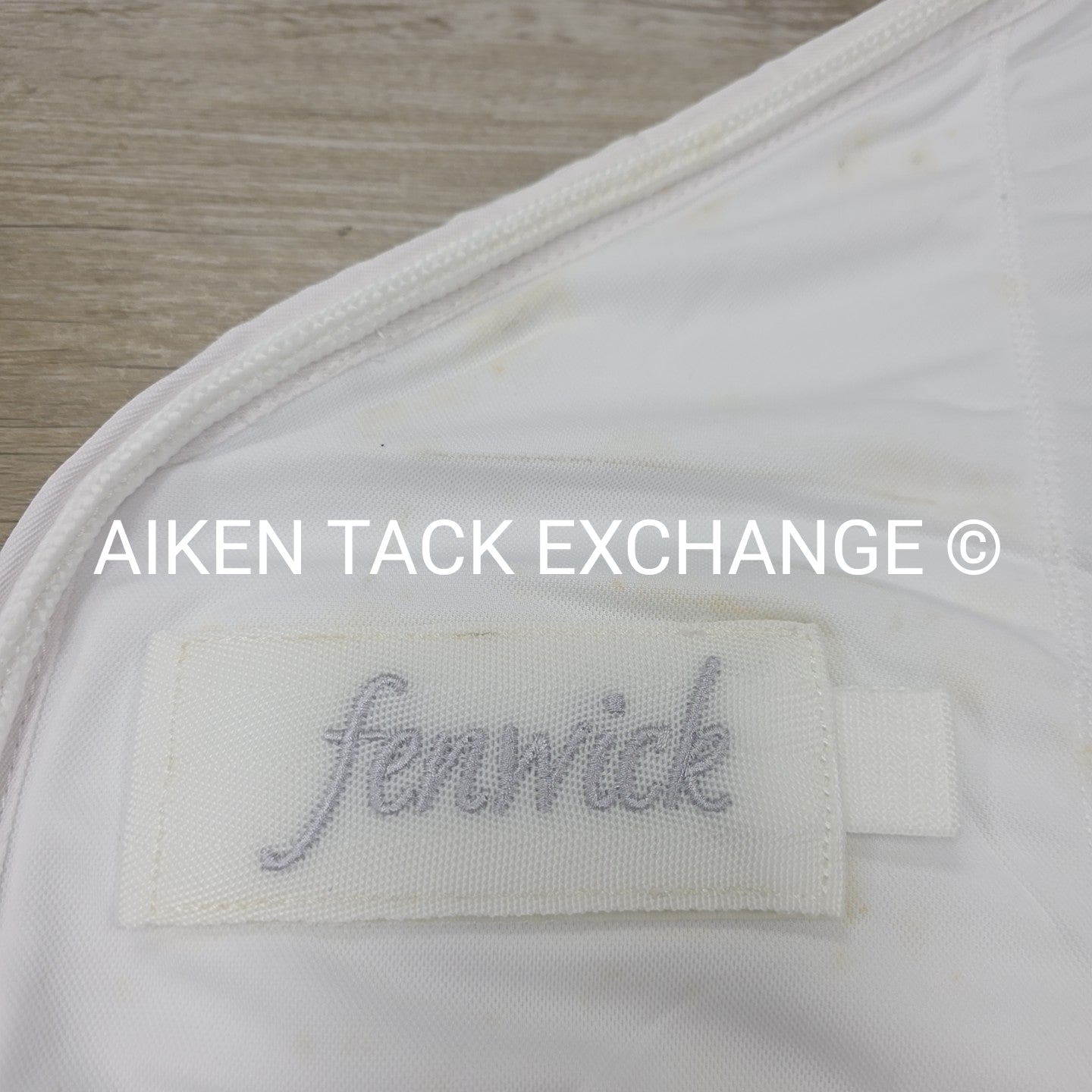 Fenwick Equestrian Therapeutic Jade Cooler, White (has marks), 82"