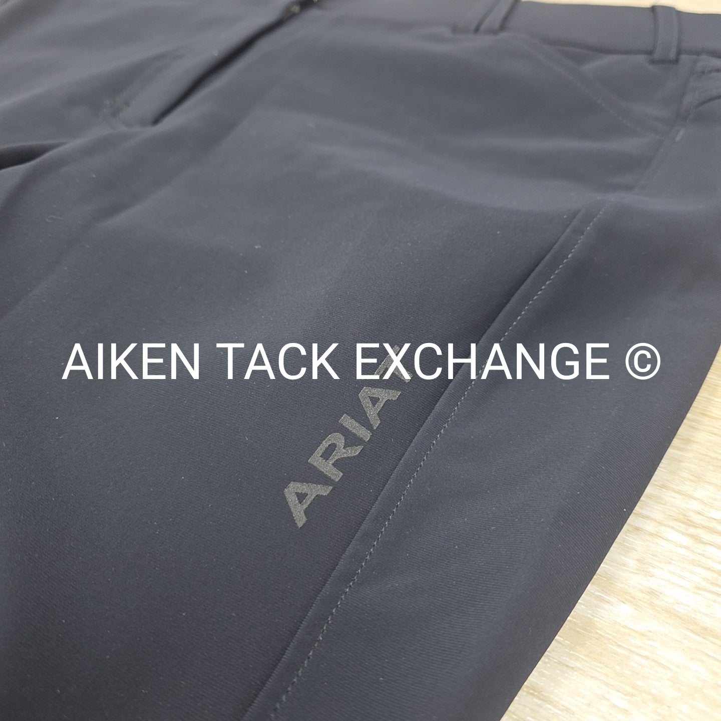 Ariat Tri Factor Silicone Grip Knee Patch Breeches, Size 34R