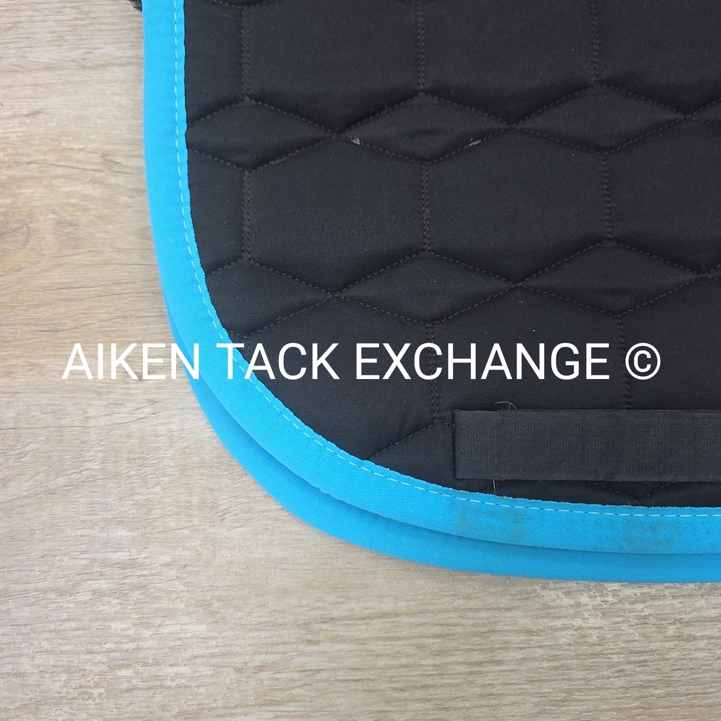 Mattes Dressage Trekking Saddle Pad with Sheepskin, Size Medium