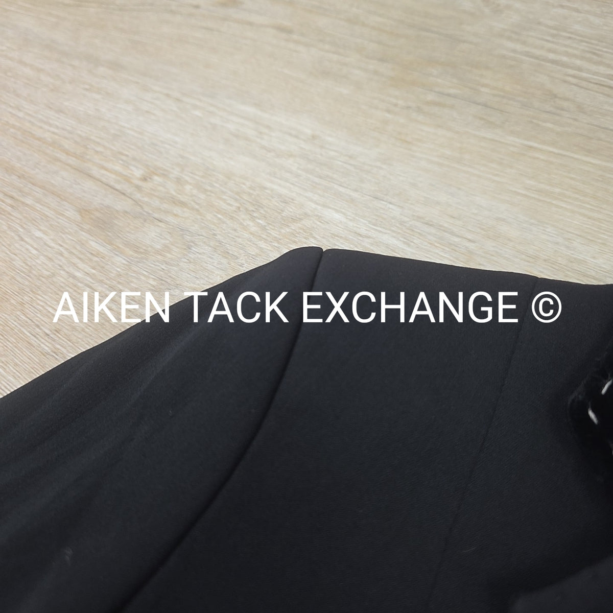 Alessandro Albanese Show Coat, Size 38 (10)