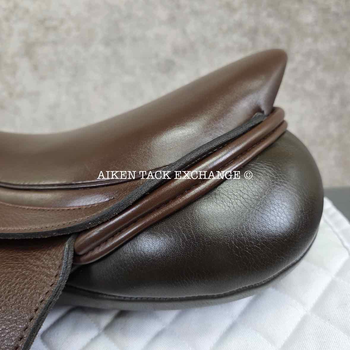 2019 Custom Saddlery Monte Carlo Jump Saddle, 17.5" Seat, Adjustable Tree, Wool Flocked Panels