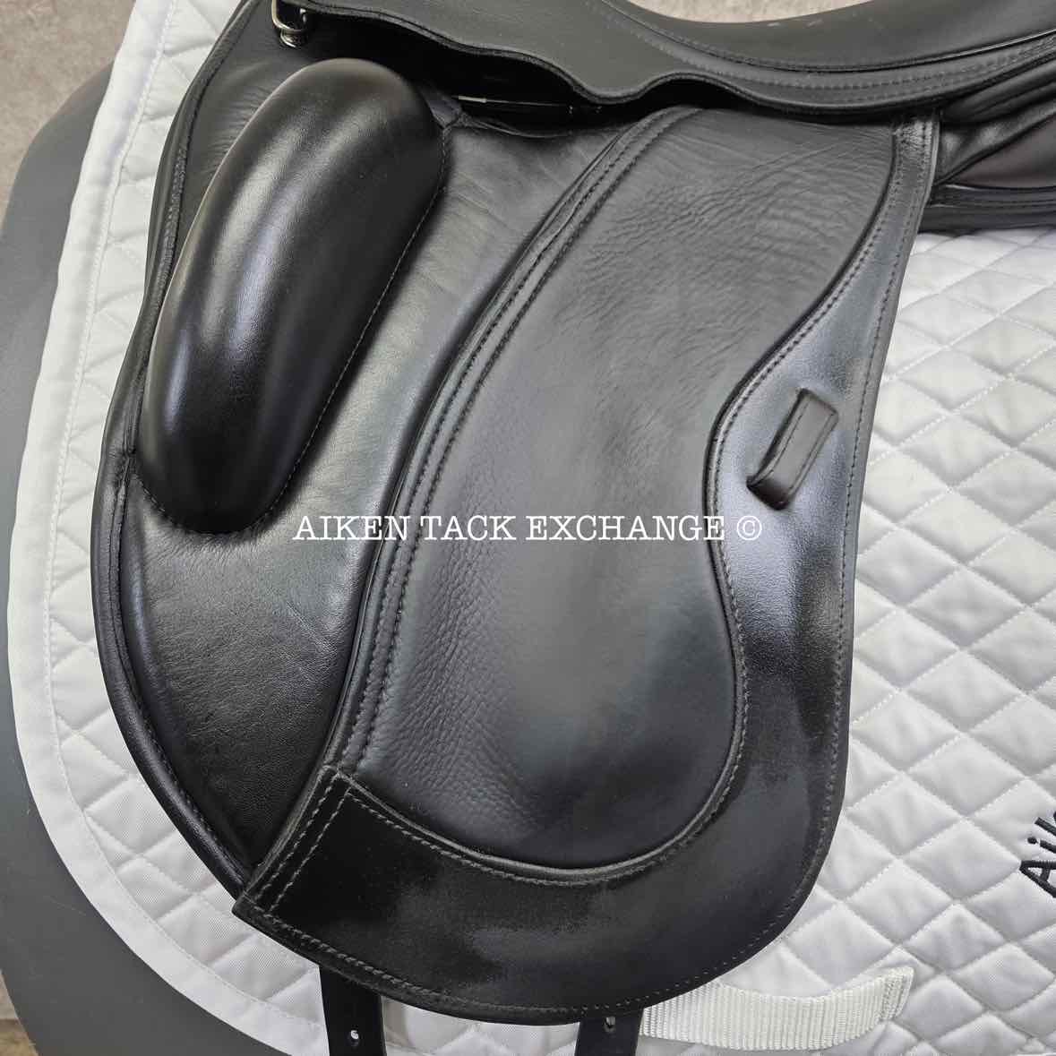 2019 Custom Saddlery Advantage R Monoflap Dressage Saddle, 17.5" Seat, Adjustable Tree, Wool Flocked Hybrid Panels