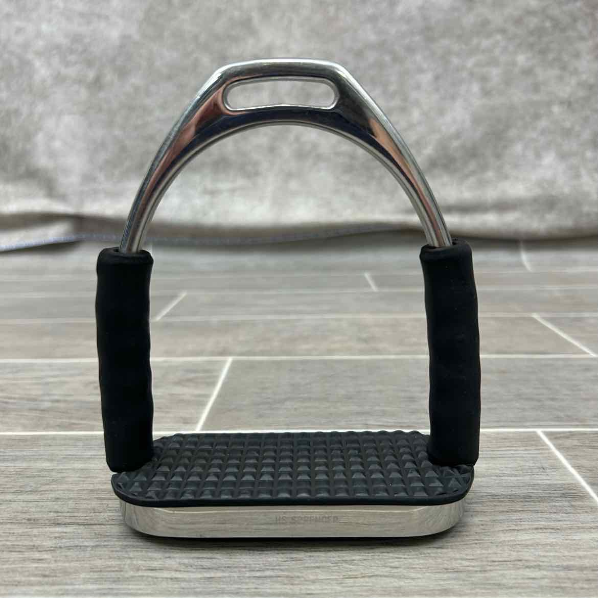 Herm Sprenger Original System 4-F Jointed Flex Stirrup Irons 4.25"