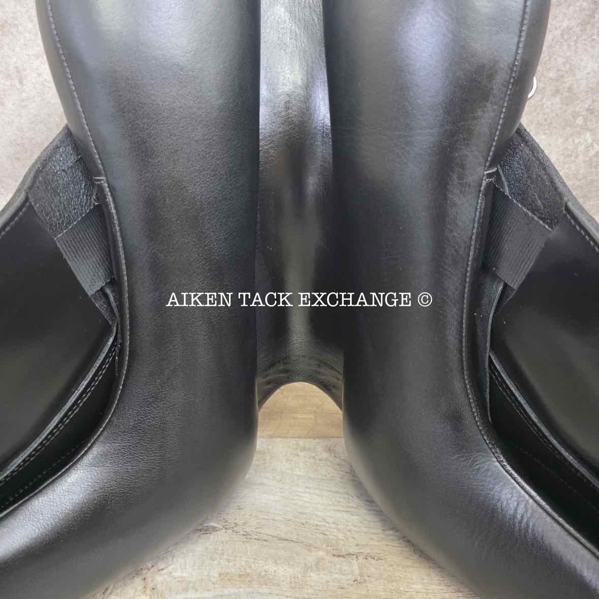 2019 Custom Saddlery Wolfgang Solo MKII Monoflap Dressage Saddle, 17" Seat, Adjustable Tree, Wool Flocked Panels