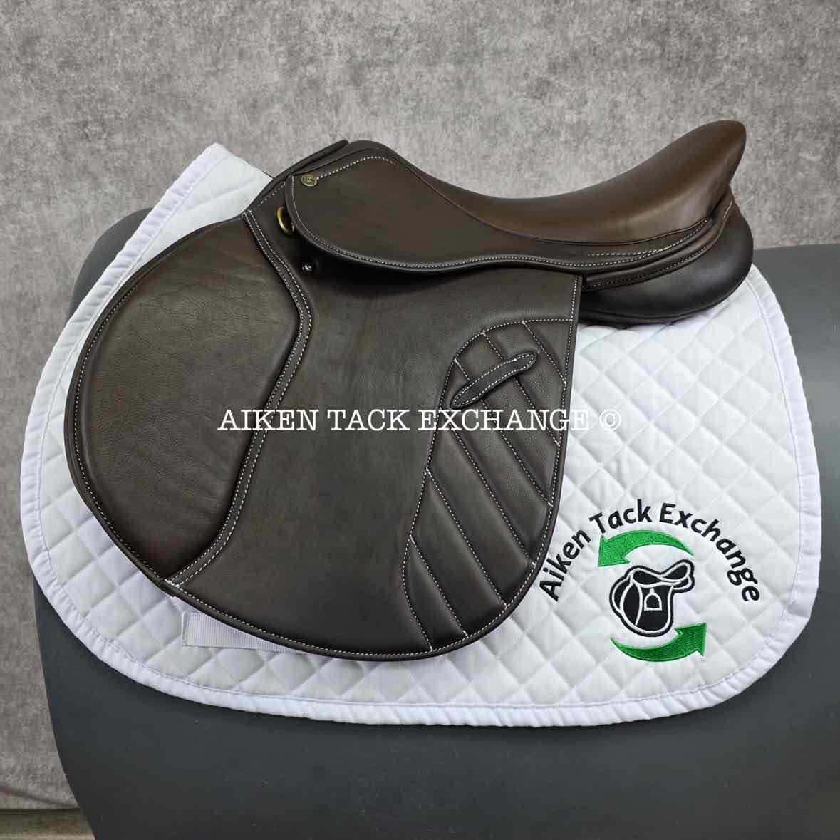HDR - Henri de Rivel Synergy Close Contact Jump Saddle, 16.5" Seat, Adjustable Tree - Changeable Gullet, Wool Flocked Panels
