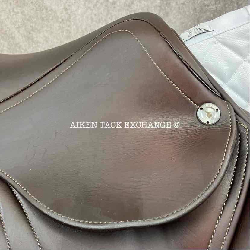 2019 CWD SE02 Close Contact Jump Saddle, 17.5" Seat, 3C Flap, Medium Tree, Foam Panels, Full Buffalo Leather