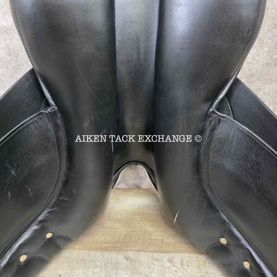 Albion SLK Dressage Saddle, 18" Seat, Medium Wide Tree, Wool Flocked Panels