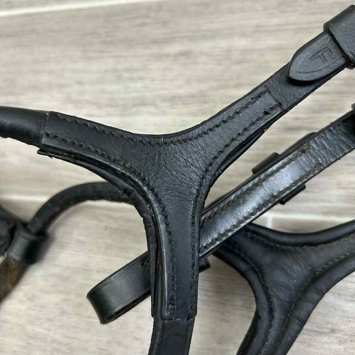 Shires Velociti Rapida Rolled Padded Caveson Bridle, No Reins, Size Full