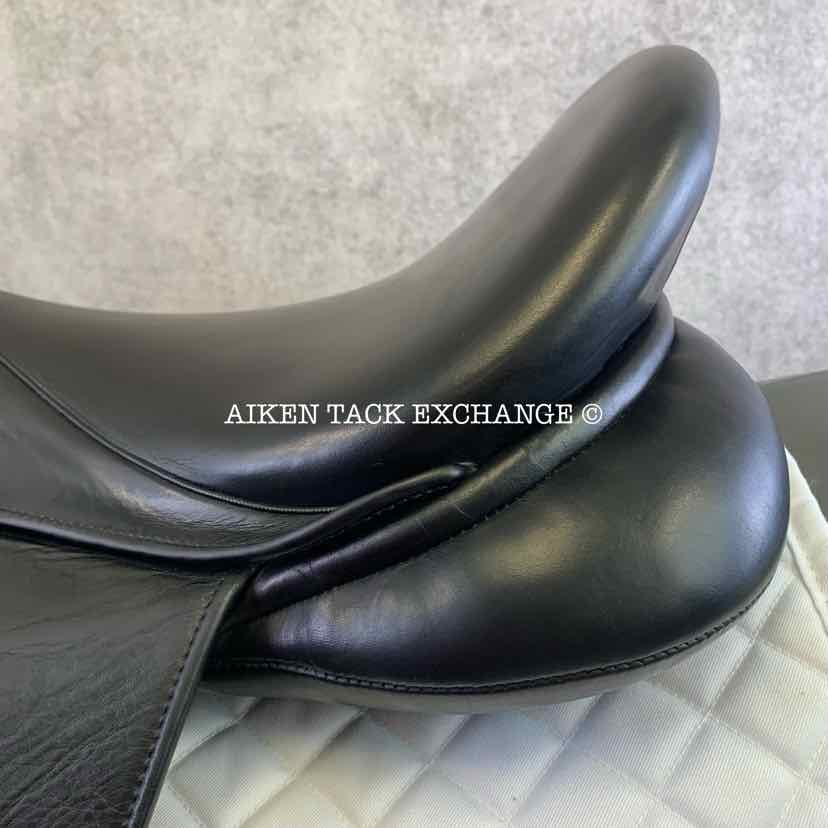 2012 Marcel Toulouse Marianne Platinum Genesis Dressage Saddle, 17.5" Seat, Adjustable Tree, Wool Flocked Panels