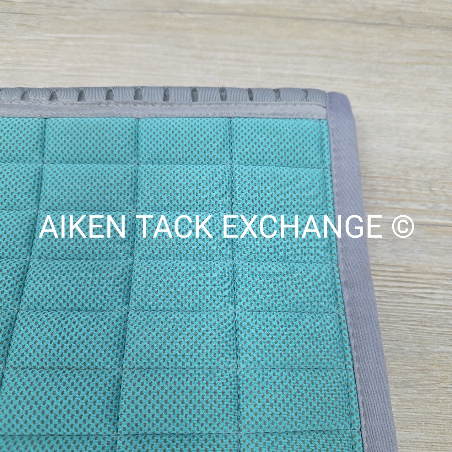 LeMieux Close Contact Square Jump Saddle Pad, Large