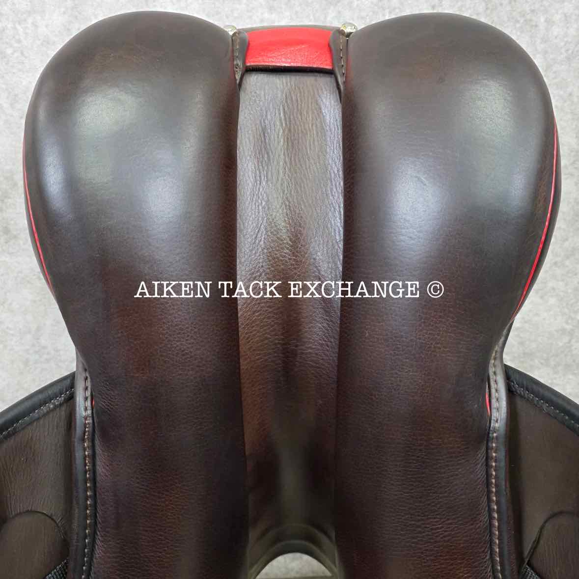 **SOLD** 2017 Stubben Zaria Optimum Deluxe Monoflap Jump Saddle, 17.5" Seat, 29cm - Medium, Wool Flocked Panels