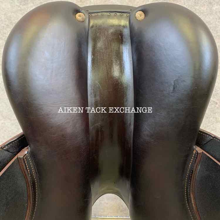 2016 CWD SE01 Close Contact Jump Saddle, 17" Seat, 2L Flap, Medium Tree, Foam Panels