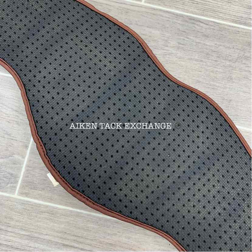 Professional's Choice Contoured Monoflap Girth 30"