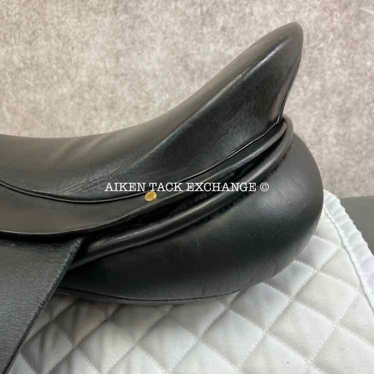 Albion Style Dressage Saddle, 18" Seat, Medium Tree, Wool Flocked Panels