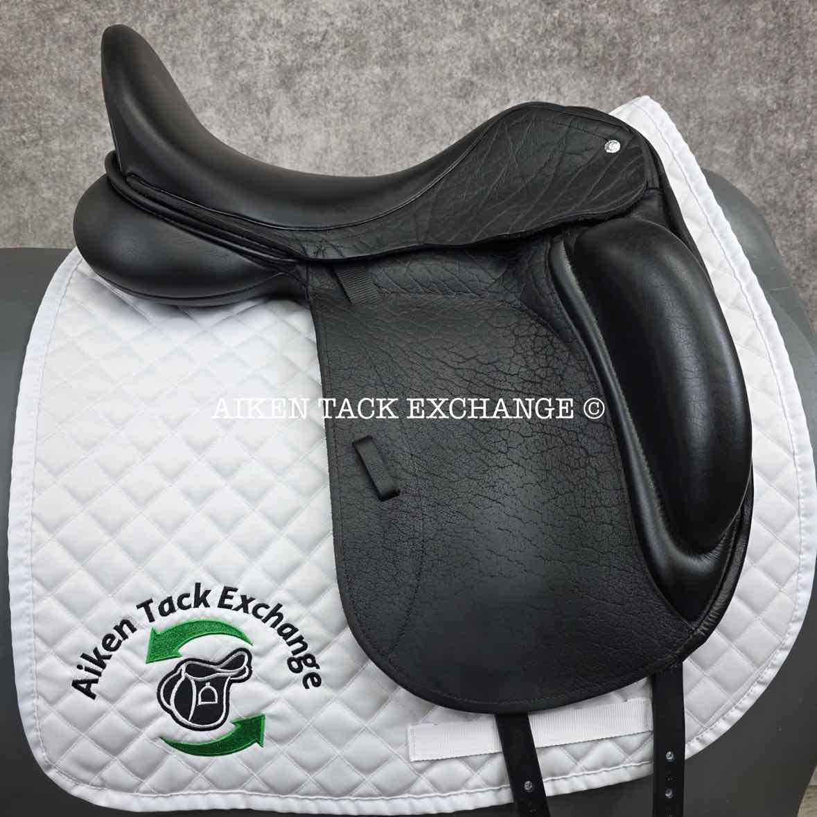 2017 Custom Saddlery Advantage Monoflap Dressage Saddle, 18" Seat, Adjustable Tree, Wool Flocked Panels