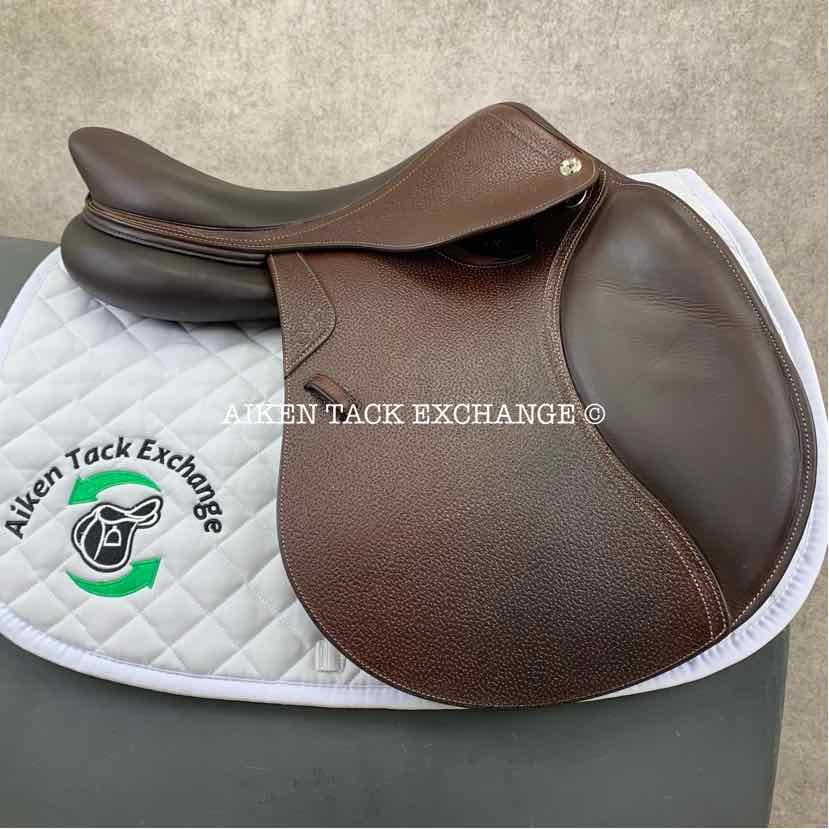 2022 CWD SE01 Close Contact Jump Saddle, 17.5" Seat, 3L Flap, Medium Tree, Foam Panels