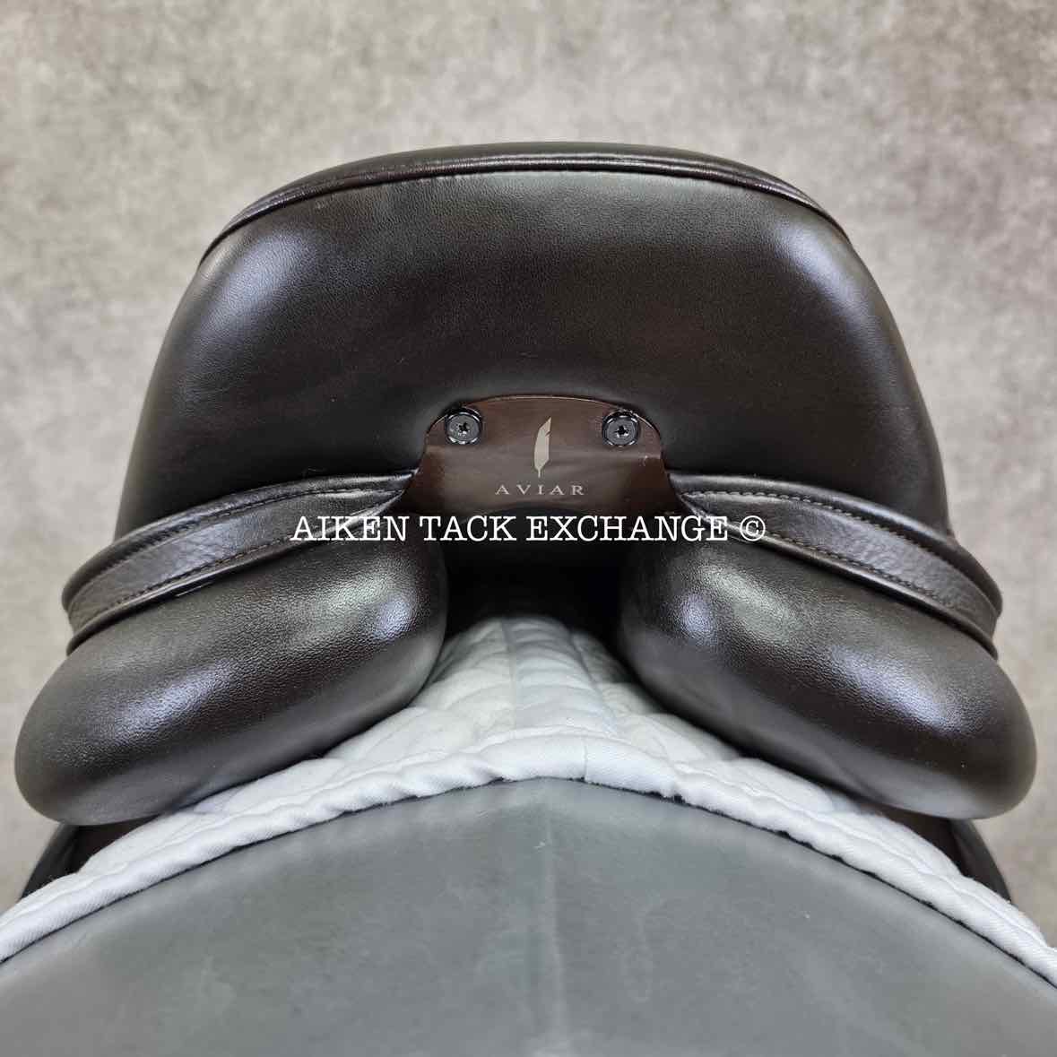 2022 Aviar Ace Close Contact Jump Saddle, 18" Seat, Adjustable Flex Tree, Foam Panels