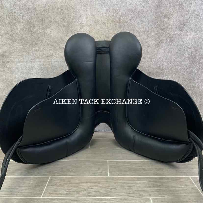 **SOLD** 2023 Zaldi New Generation London Dressage Saddle, 17.5" Seat, Adjustable Tree - Changeable Gullet, Wool Flocked Panels