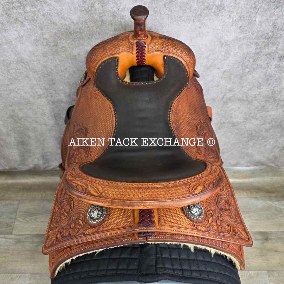 Bob Avila Western Saddle, 15.5" Seat, Regular Tree - Semi QH Bars