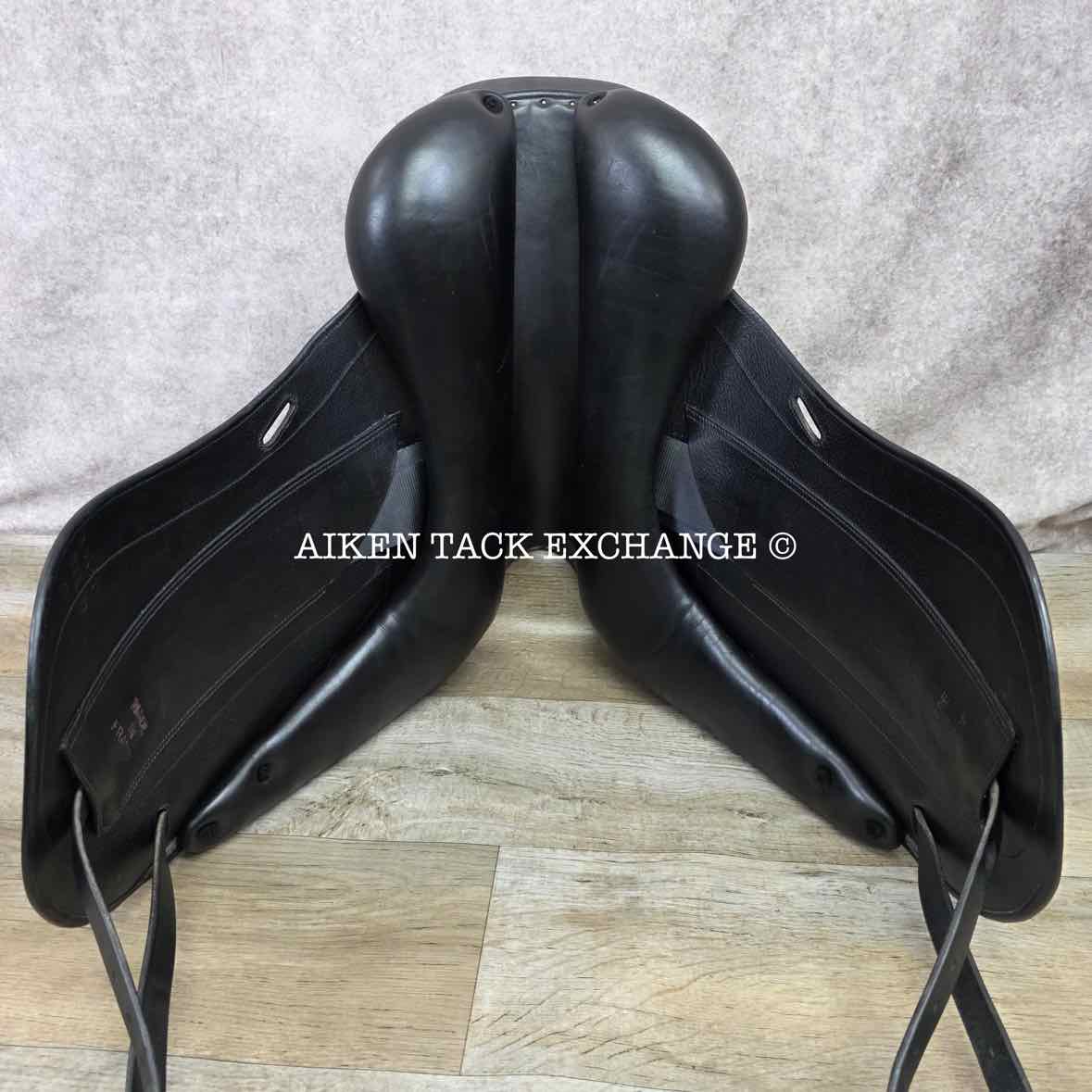 1999 Childeric DAC Monoflap Dressage Saddle, 18" Seat, 3 Flap, Wide Tree, Foam Panels