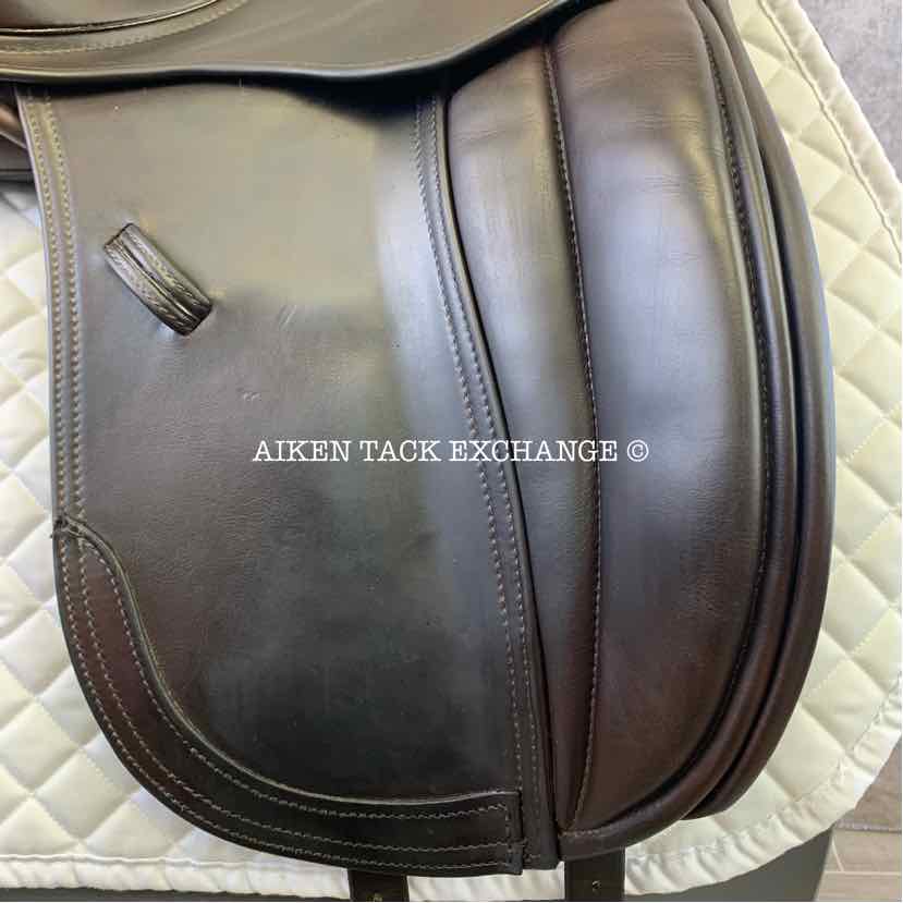 **SOLD** Ryder Legacy Dressage Saddle, 17" Seat, Short Flap, Wide Tree, Wool Flocked Panels
