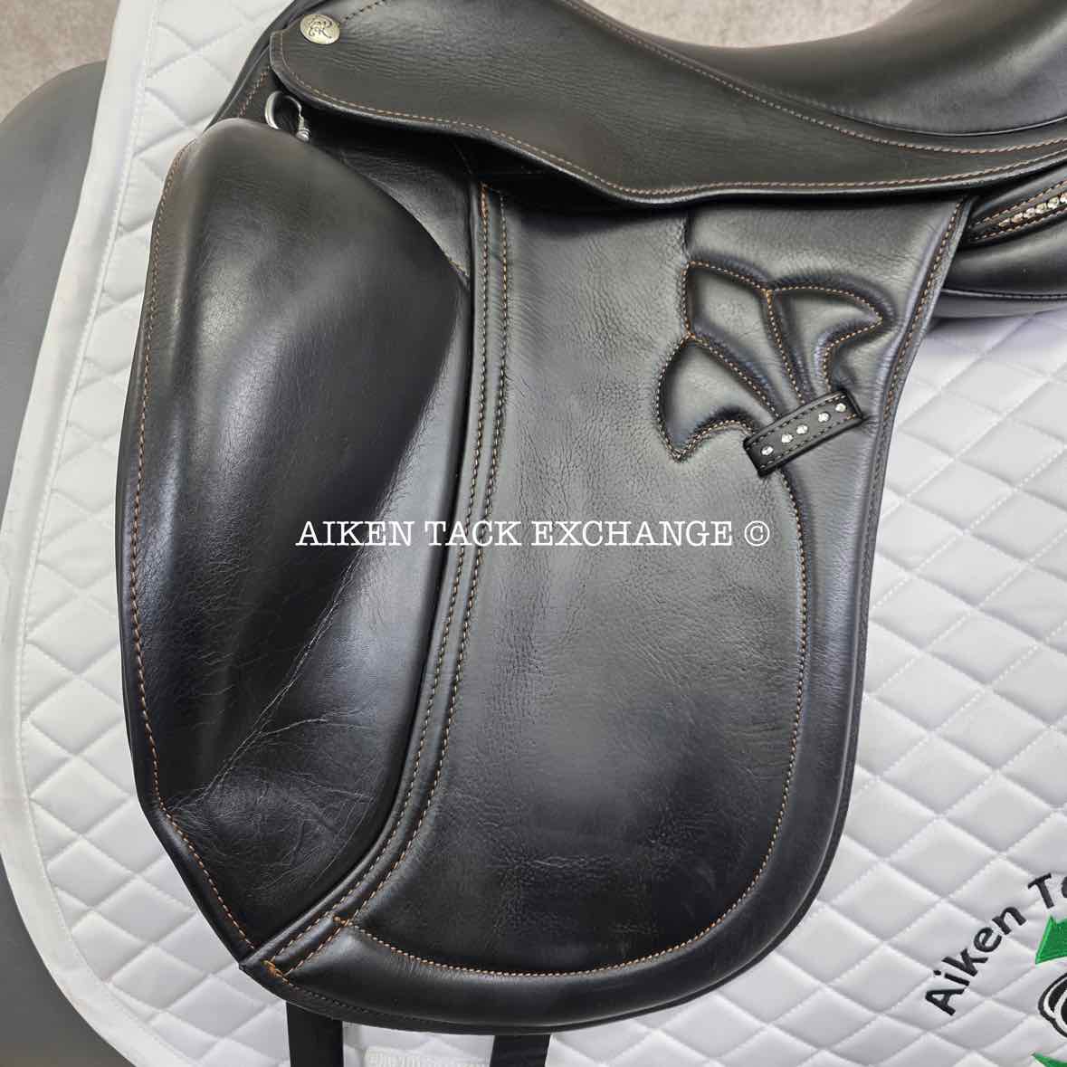2018 MacRider Challenge Monoflap Dressage Saddle, 17" Seat, Medium Wide Tree, Wool Flocked Panels