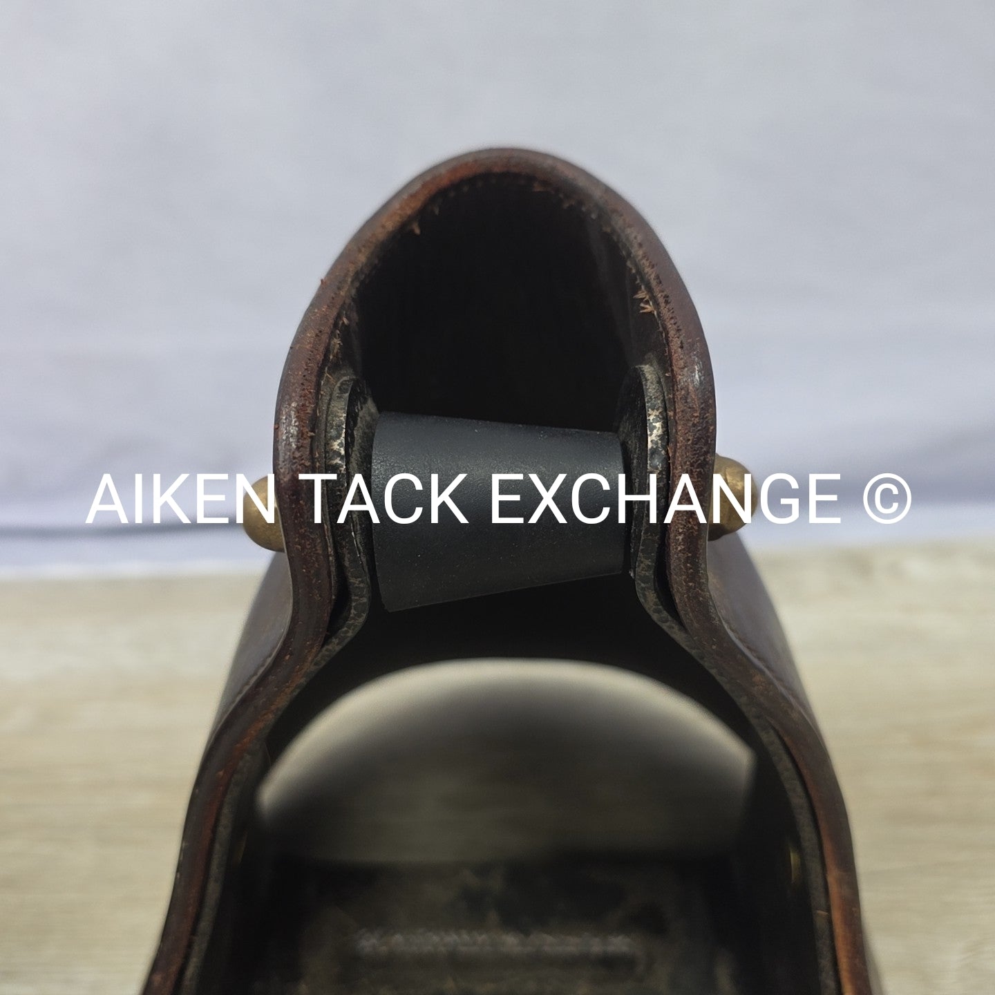 Tucker Ergobalance Hooded Western Stirrups, Missing Rubber Foot Cushion