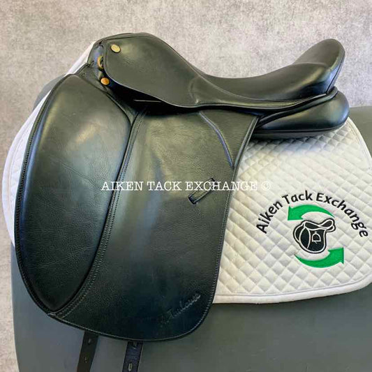 **SOLD** 2010 Marcel Toulouse As Aachen Dressage Saddle, 17.5" Seat, Medium Wide Tree, Wool Flocked Panels