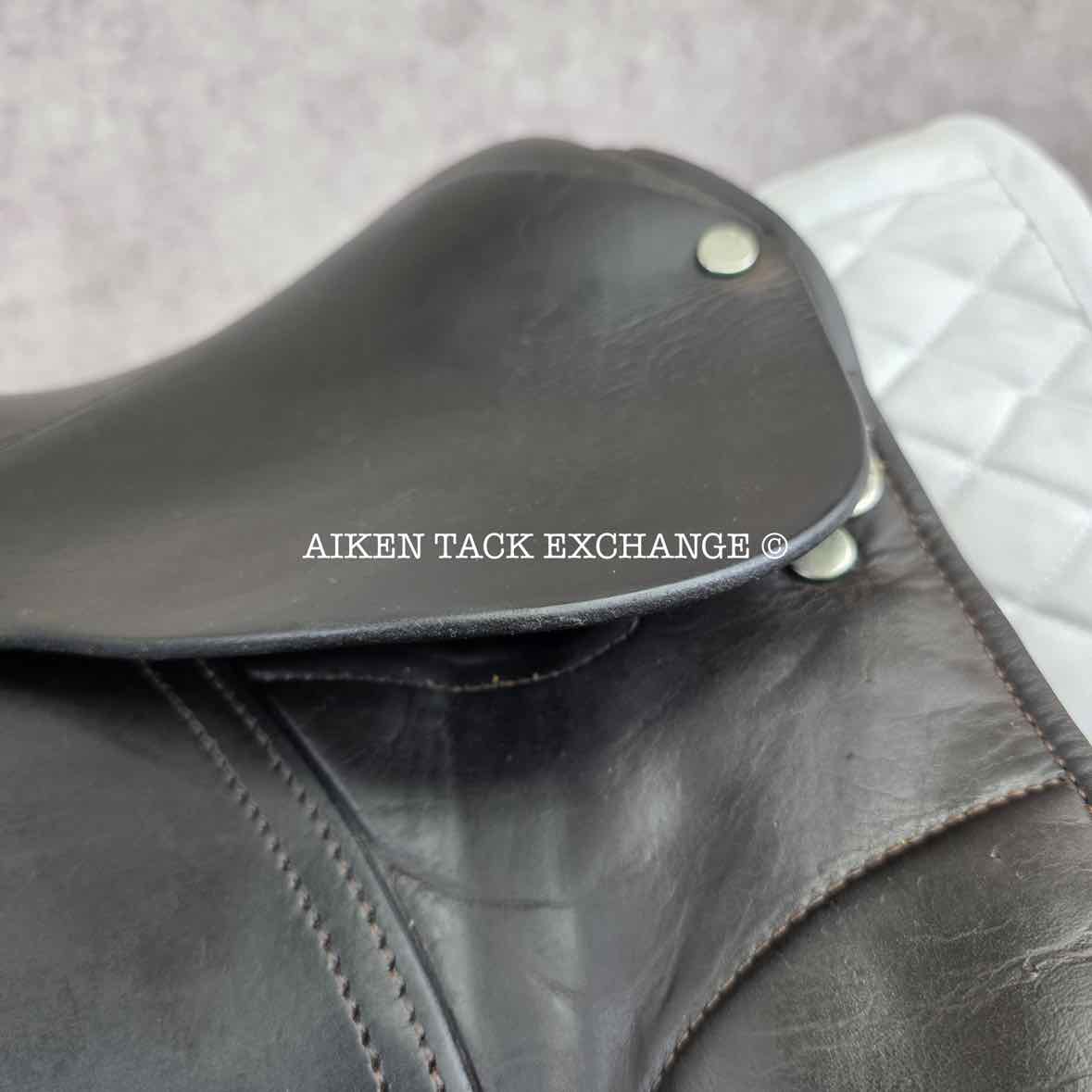 County Competitor Dressage Saddle, 17" Seat, Medium Narrow Tree, Wool Flocked Panels