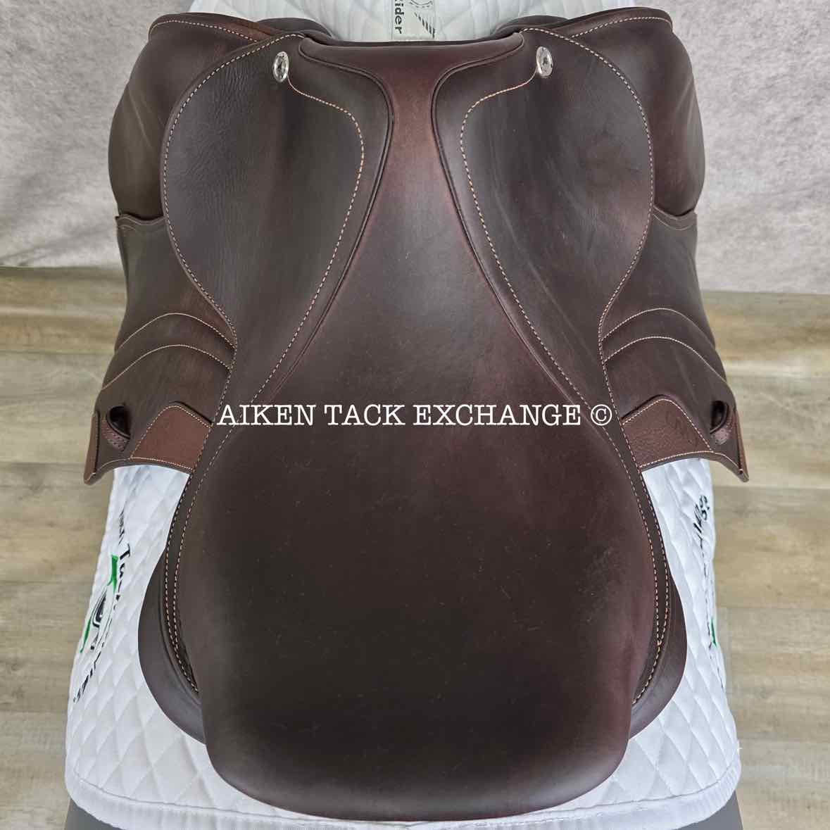 2023 CWD SE03 Close Contact Jump Saddle, 16.5" Seat, 2L Flap, Medium Tree, Foam Panels, Full Buffalo Leather