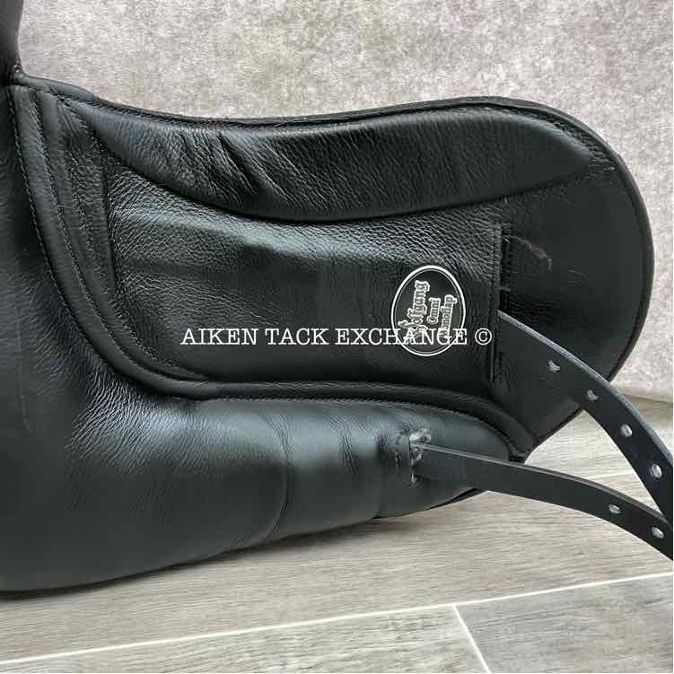 **SOLD** 2020 Custom Saddlery Wolfgang Omni Monoflap Dressage Saddle, 17.5" Seat, Adjustable Tree, Wool Flocked Panels