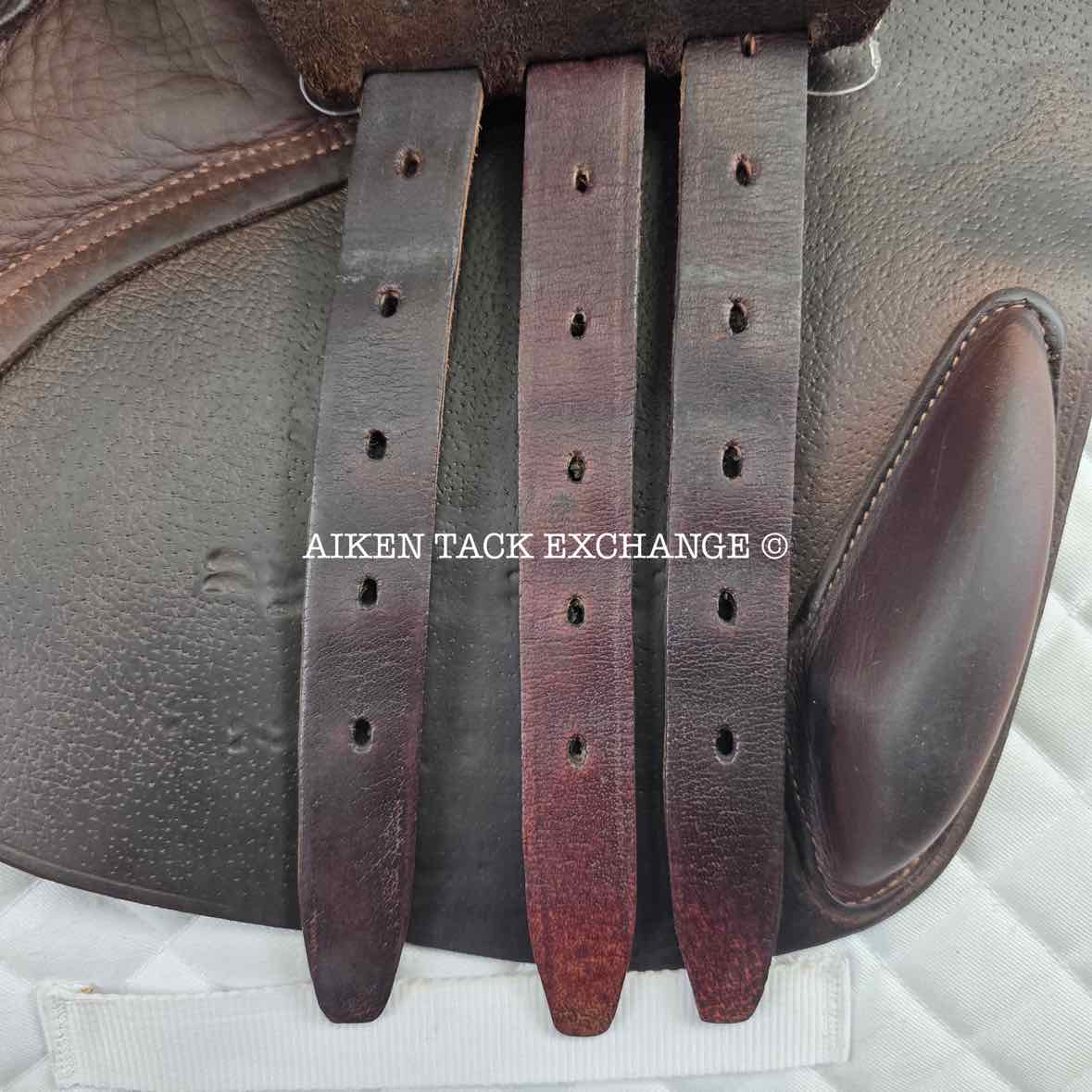 **SOLD** 2016 Ovation San Telmo Close Contact Jump Saddle, 17.5" Seat, Adjustable Tree - XCH Changeable Gullet, Foam Panels