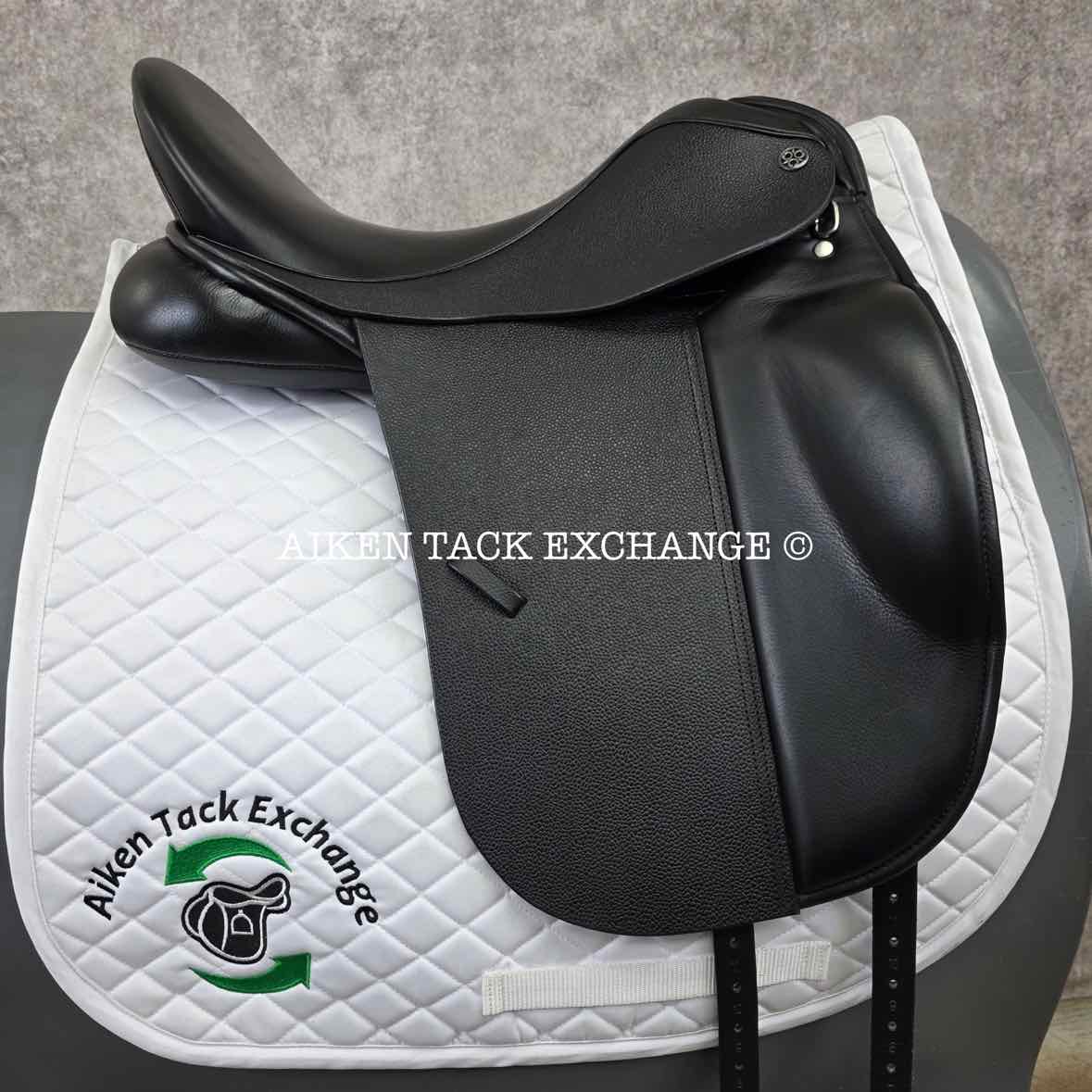 **SOLD** 2023 Trilogy Amadeo Elite Dressage Saddle, 18" Seat, Medium Wide Tree, Wool Flocked Panels