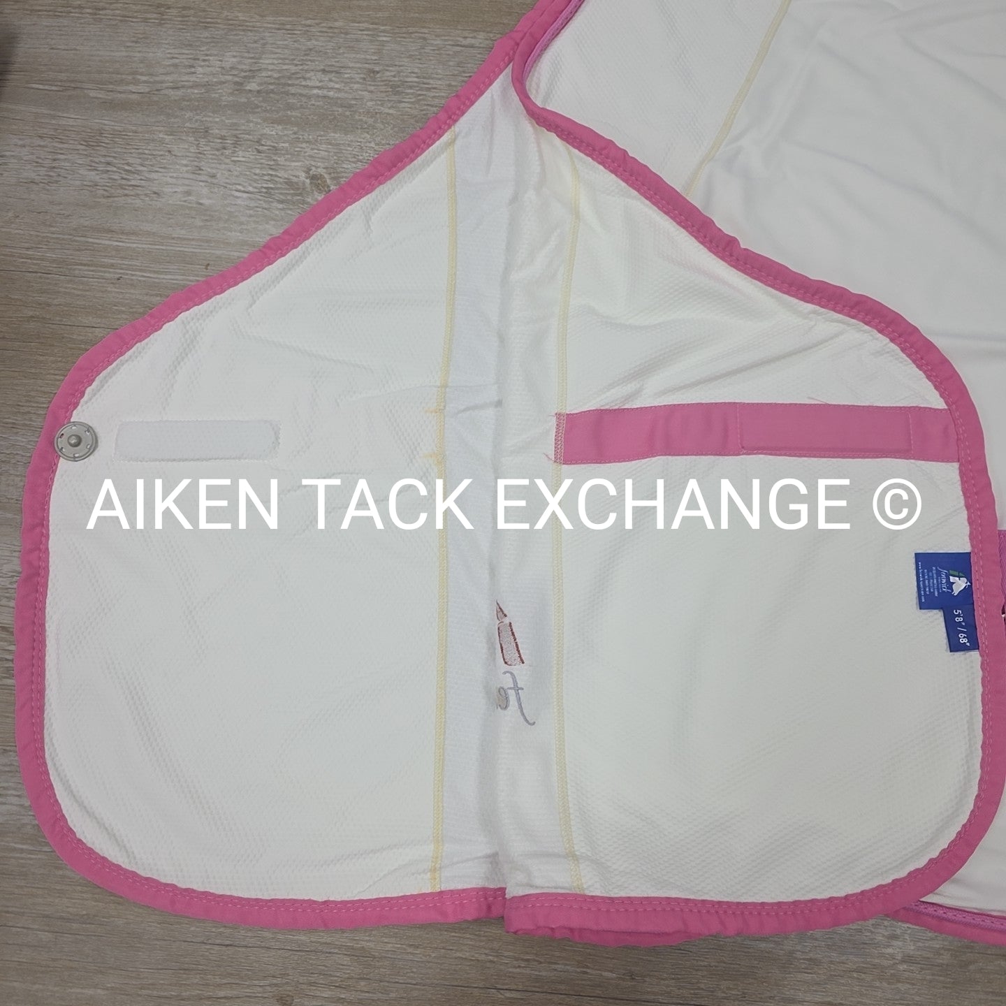 Fenwick Equestrian Pop Star Dress Sheet Sporty Cooler, 68"
