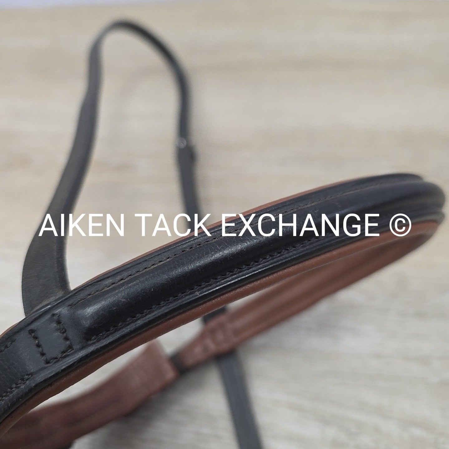 Bobby's English Tack Plain Raised Noseband, Black & Brown, Size Full