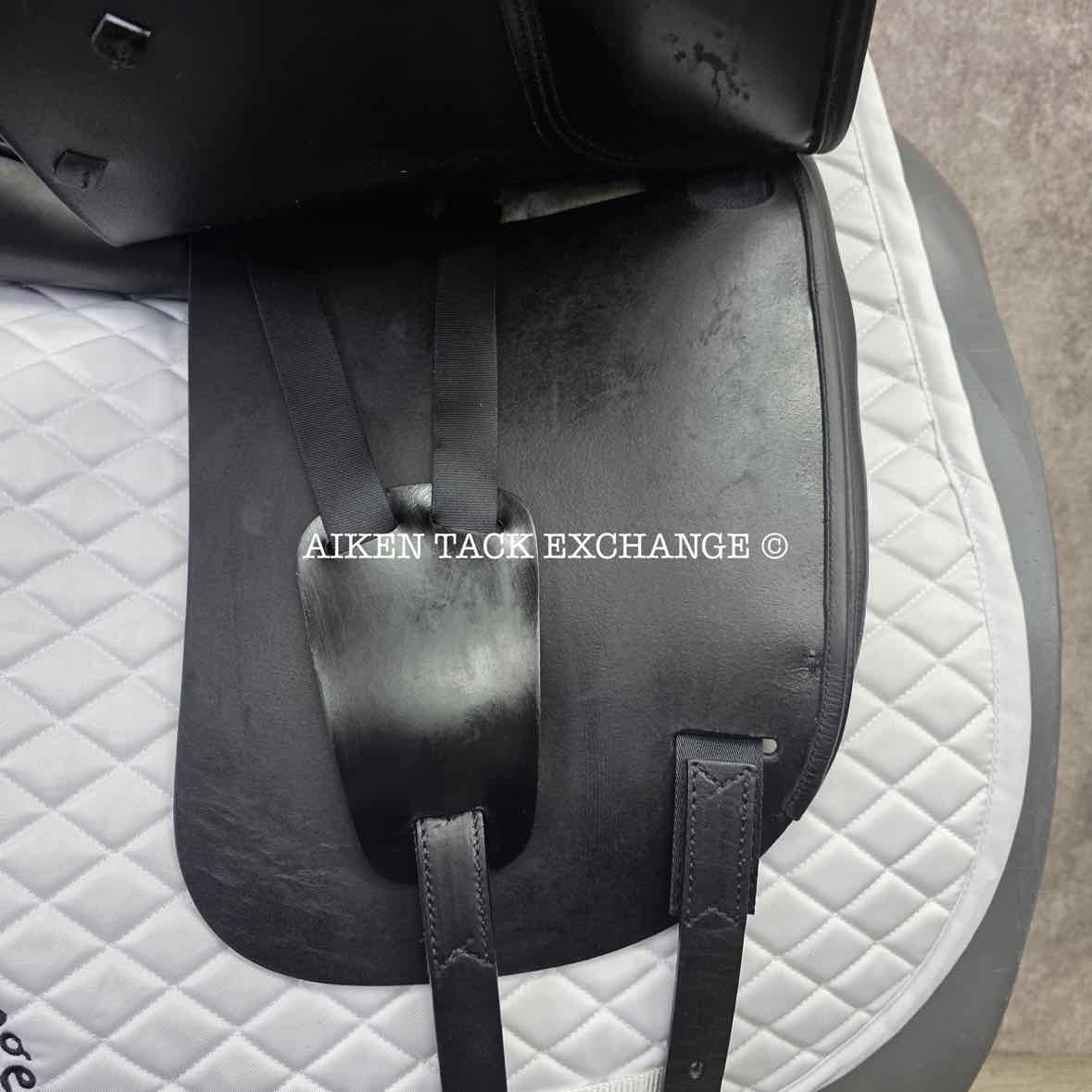 2014 Amerigo Vega Dressage Saddle, 17" Seat, Medium Wide, Wool Flocked Panels