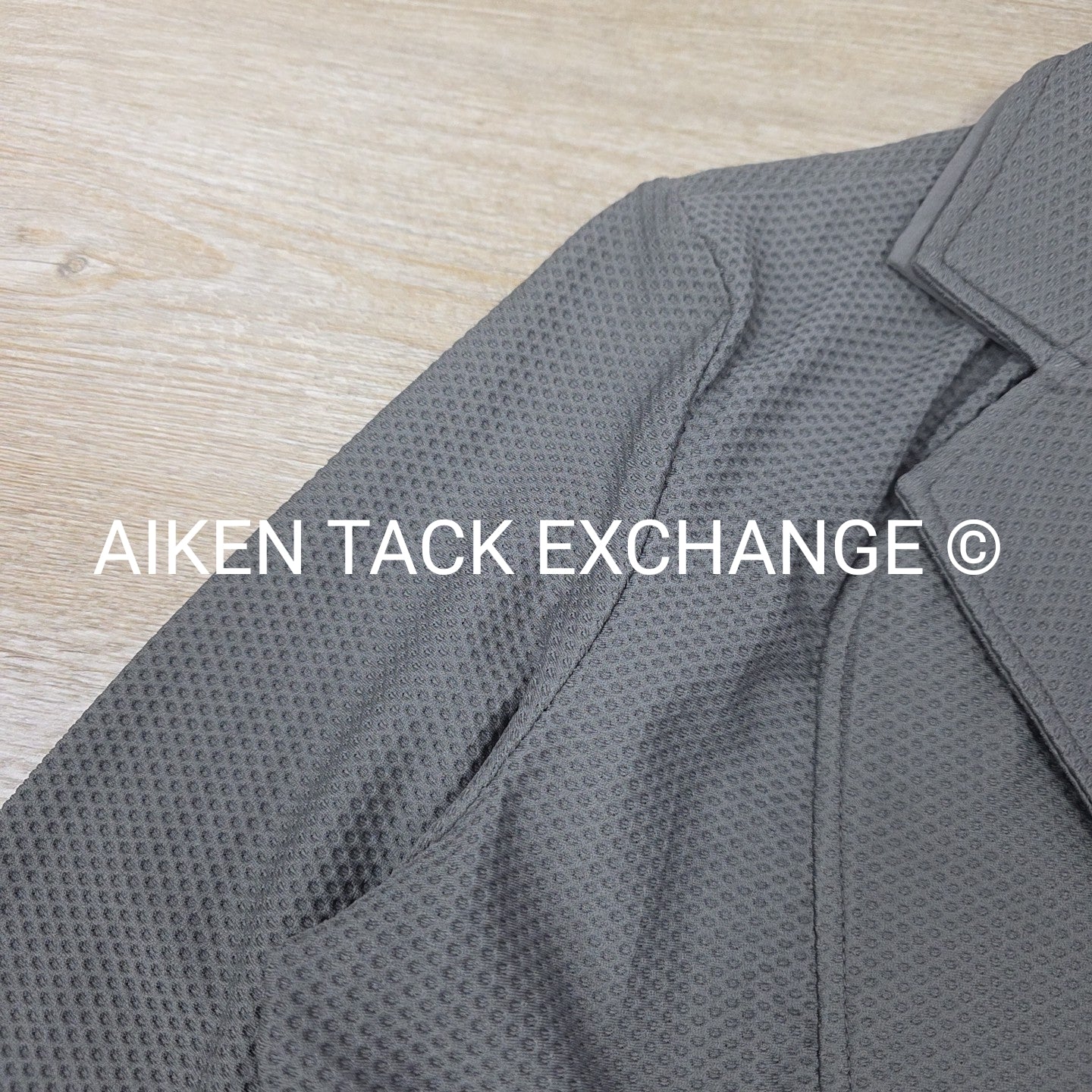 Kerrits Affinity Aero Show Coat, Size Medium
